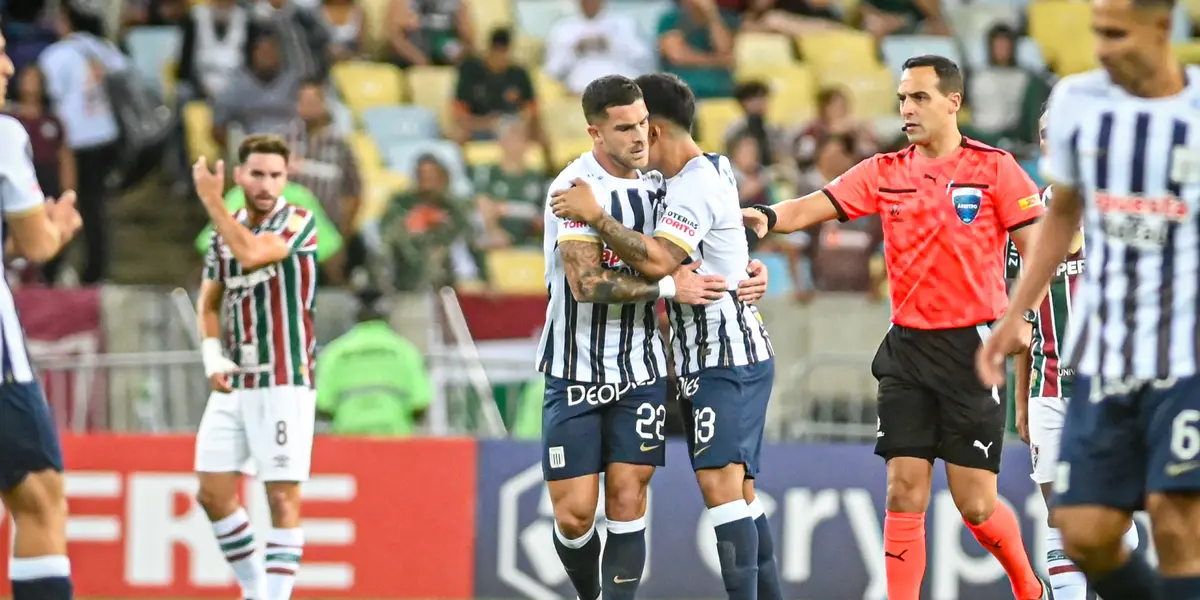Alianza Lima jugando vs Fluminense (Foto: CONMEBOL) 