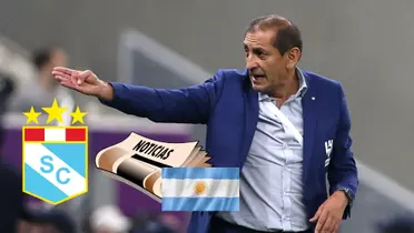 Ramón Díaz siendo entrenador del Al-Hilar de Arabia