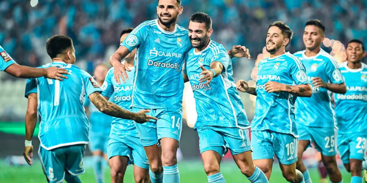 Sporting Cristal celebrando gol
