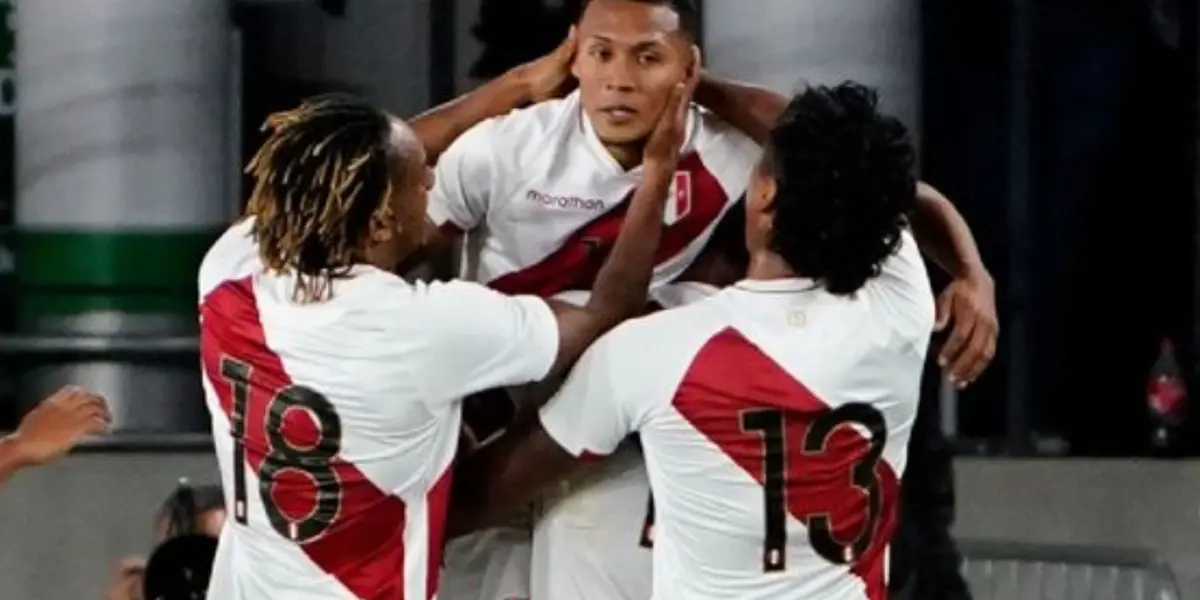 Delantero extremo debutó en gran forma con la Selección Peruana 