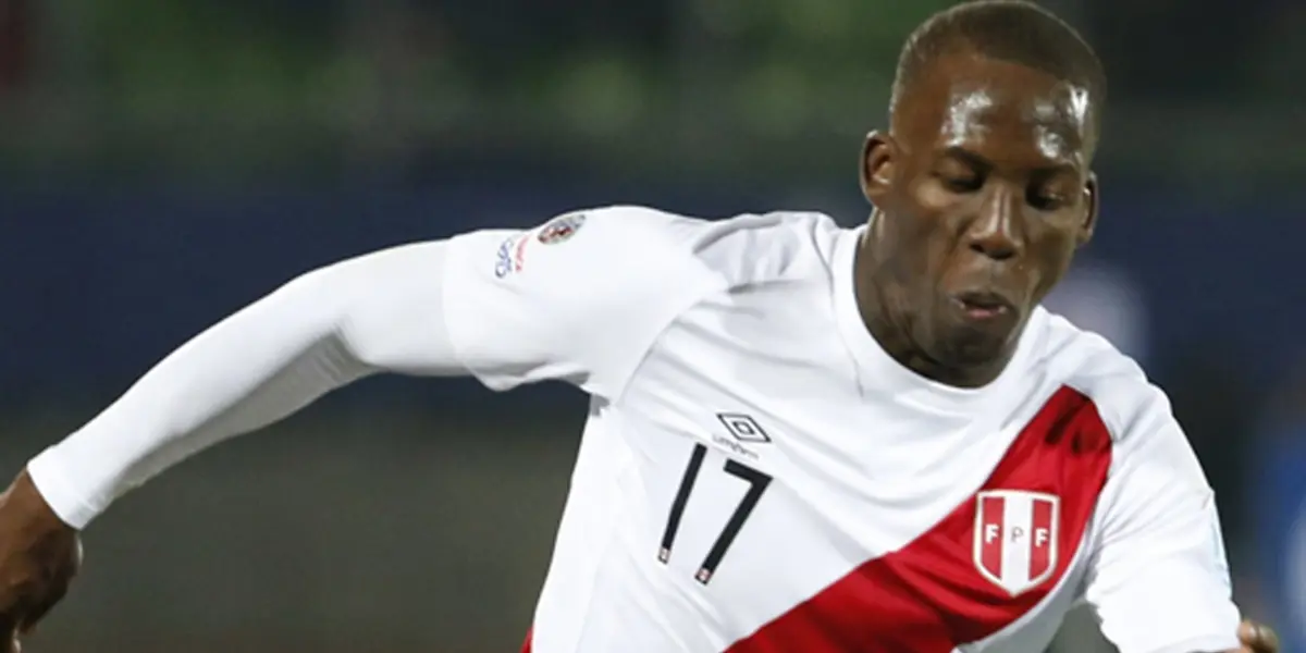 Luis Advíncula con la camiseta de la Selección de Perú. (Foto: Diario Digital Conclusión)