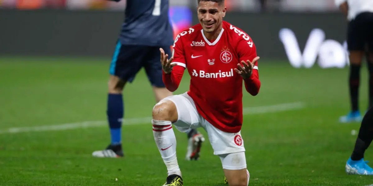 Paolo Guerrero con la camiseta de Internacional de Porto Alegre. (Foto: RPP)