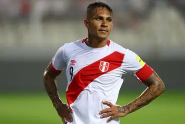 Paolo Guerrero, goleador histórico de Perú, no le ha ido tan bien jugando en la altura de La Paz.